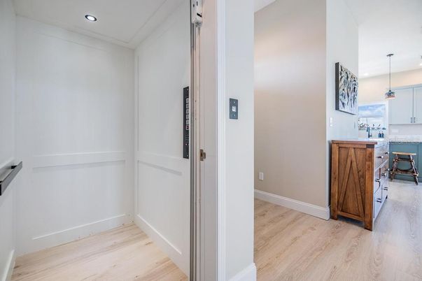 Interior, Pendant Lights, Recessed Lighting, Wood Texture Flooring
