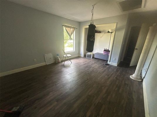 Empty room, Interior, Pendant Lights, Wood Texture Flooring