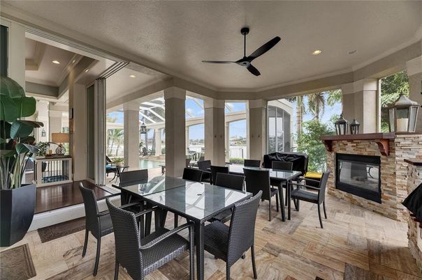 Dining room, Fireplace, Interior, Recessed Lighting, Wood Texture Flooring