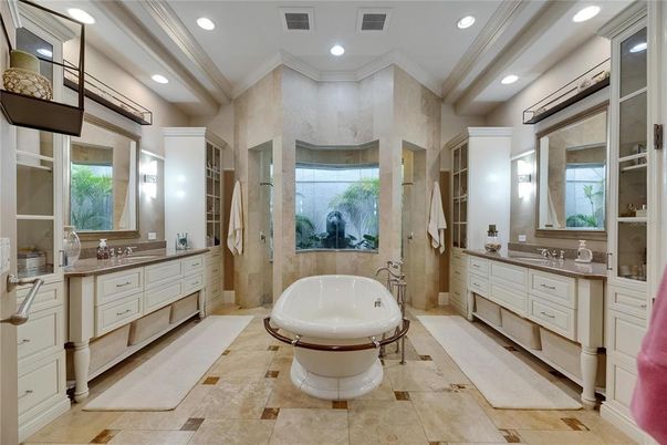 Bathroom, Dual Sink Vanities, Free Standing Baths, Interior, Recessed Lighting