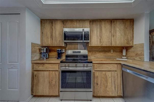 Interior, Kitchen, Stainless Steel Appliances