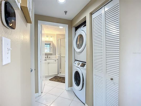 Interior, Recessed Lighting, Utility Closets, Washer