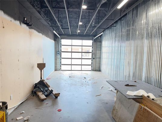 Garage, Interior