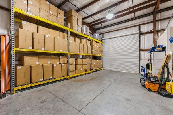 Garage, Interior