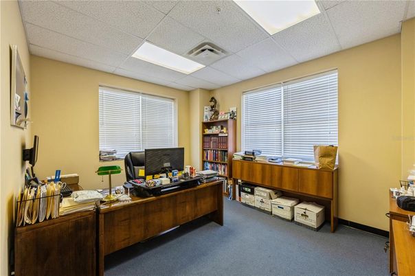 Home Office, Interior