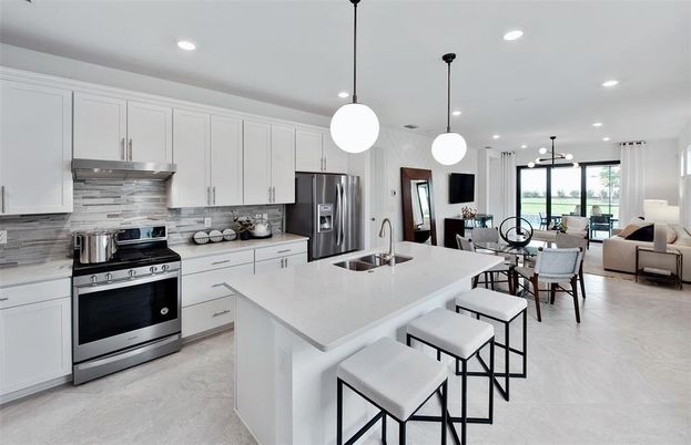 Dining room, Interior, Kitchen, Living room, Pendant Lights, Recessed Lighting, Stainless Steel Appliances
