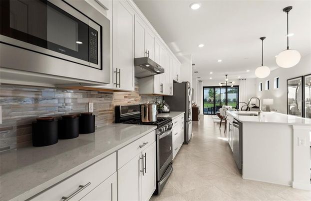 Dining room, Interior, Kitchen, Pendant Lights, Recessed Lighting, Stainless Steel Appliances