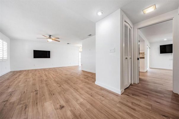 Empty room, Interior, Recessed Lighting, Wood Texture Flooring