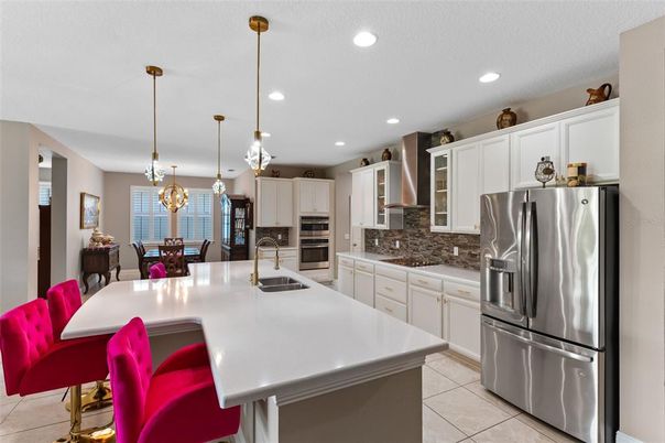 Dining room, Interior, Kitchen, Pendant Lights, Recessed Lighting, Stainless Steel Appliances