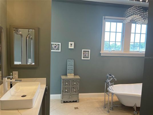 Bathroom, Free Standing Baths, Interior, Pendant Lights