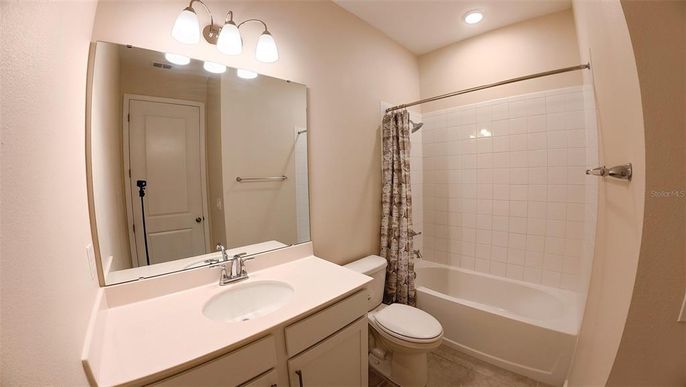 Bathroom, Interior, Recessed Lighting
