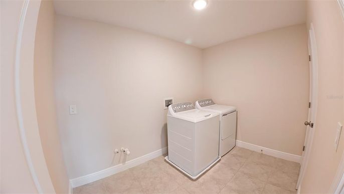 Interior, Recessed Lighting, Washer