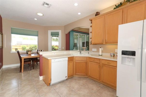 Dining room, Interior, Kitchen, Recessed Lighting