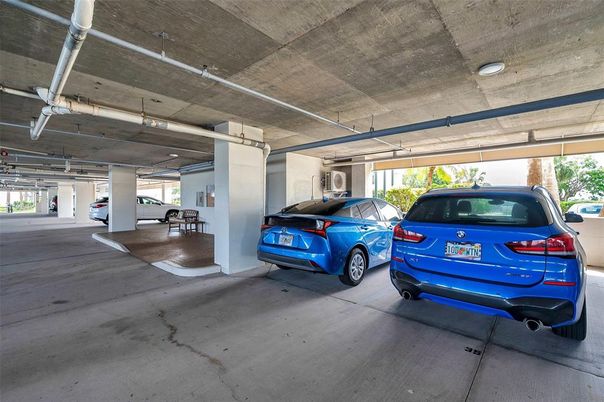 Garage, Interior