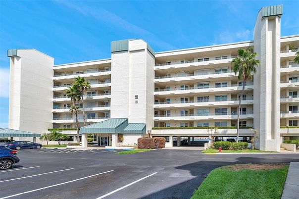 Exterior, Facade, Condo Building