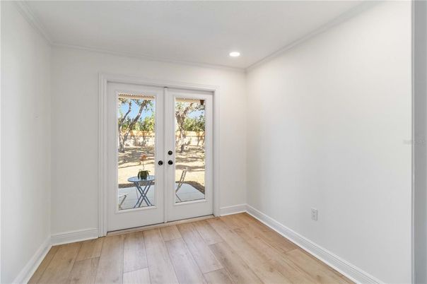 Empty room, Interior, Recessed Lighting, Wood Texture Flooring