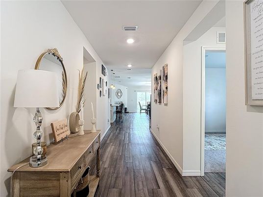 Interior, Pendant Lights, Recessed Lighting, Wood Texture Flooring