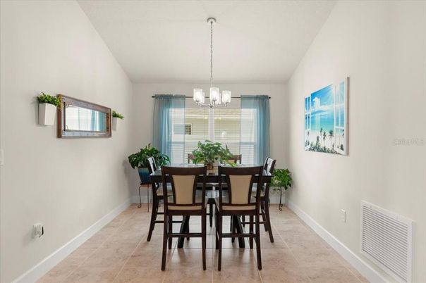 Chandelier, Dining room, Interior, Pendant Lights