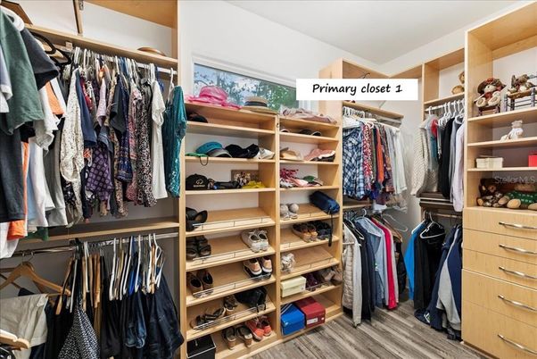 Interior, Walk-in Closets, Wood Texture Flooring