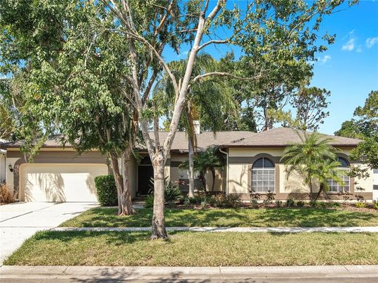 Attached, Exterior, Facade, Ranch