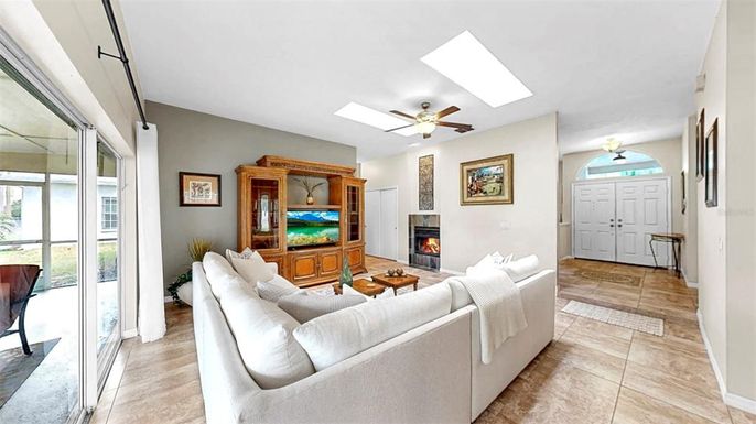 Fireplace, Interior, Living room