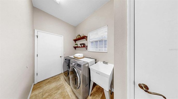 Interior, Washer