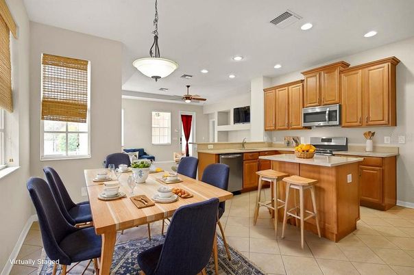 Dining room, Interior, Kitchen, Pendant Lights, Recessed Lighting, Stainless Steel Appliances