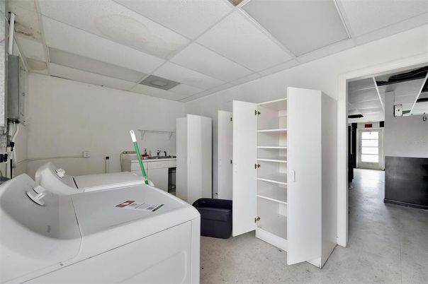 Interior, Washer