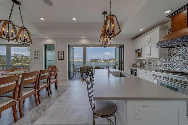 Chandelier, Dining room, Interior, Kitchen, Pendant Lights, Recessed Lighting, Stainless Steel Appliances, Water