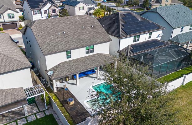 Exterior, Drone