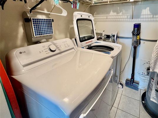 Interior, Washer