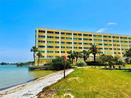 Exterior, Facade, Lake, Condo Building