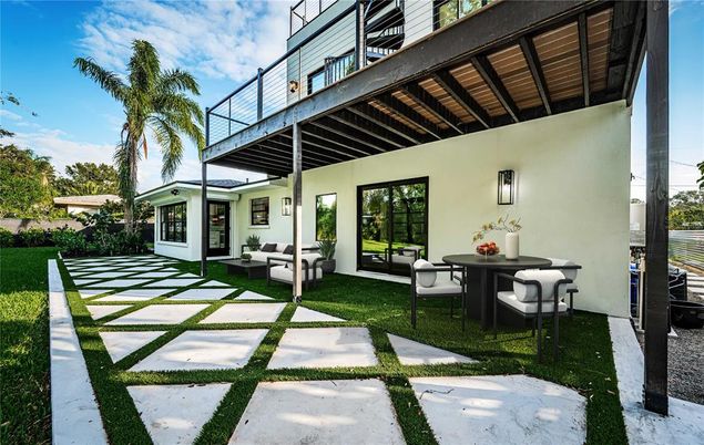 Backyard, Exterior