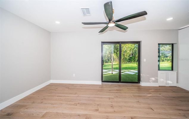 Empty room, Interior, Recessed Lighting, Wood Texture Flooring