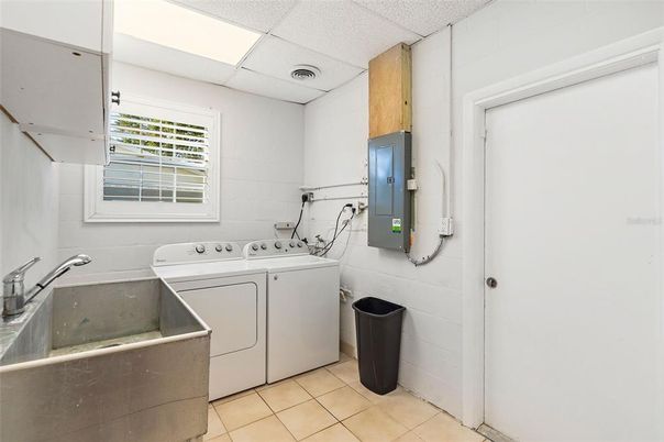Interior, Washer