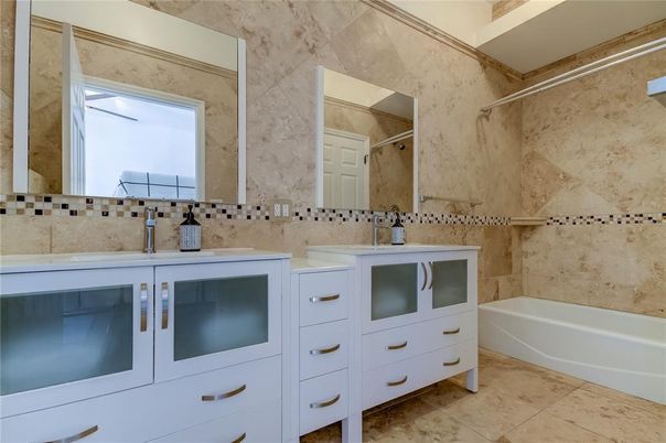 Bathroom, Dual Sink Vanities, Interior