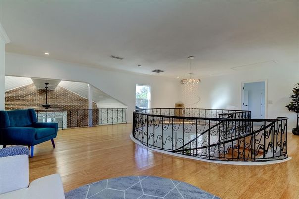 Chandelier, Interior, Recessed Lighting, Wood Texture Flooring