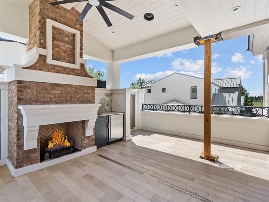 Exterior, Fireplace