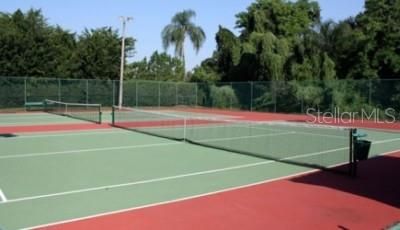 Exterior, Tennis Courts