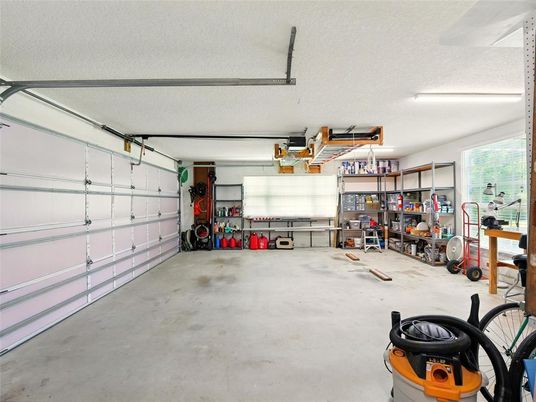 Garage, Interior