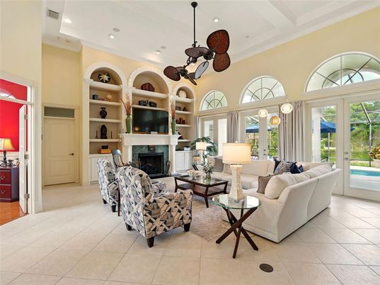 Fireplace, Interior, Living room, Pendant Lights, Recessed Lighting