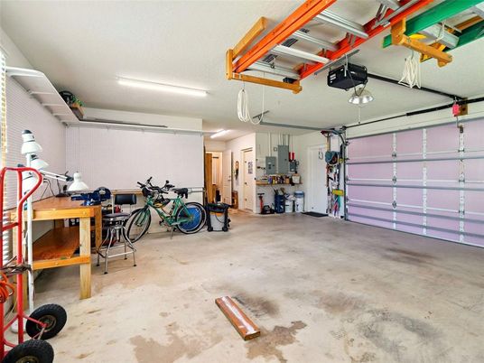 Garage, Interior