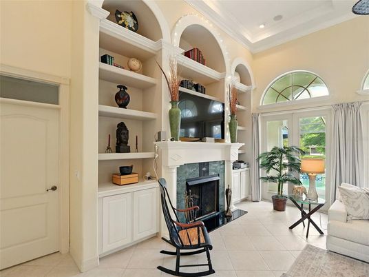 Fireplace, Interior, Recessed Lighting