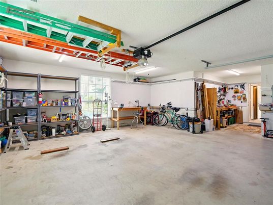 Garage, Interior