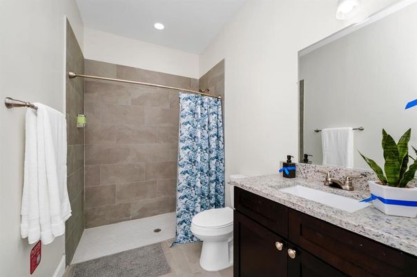 Bathroom, Interior, Recessed Lighting
