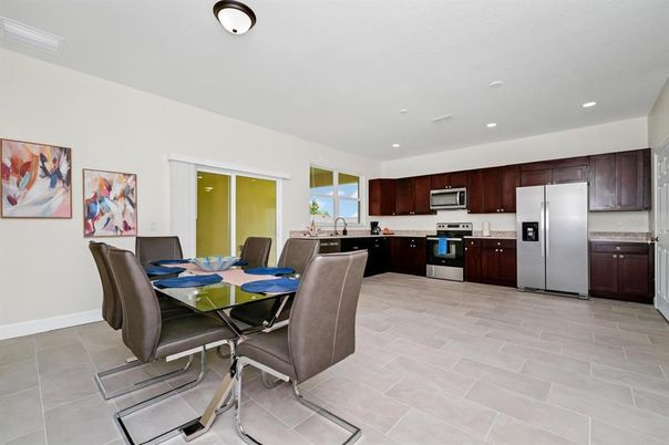 Dining room, Interior, Kitchen, Recessed Lighting, Stainless Steel Appliances