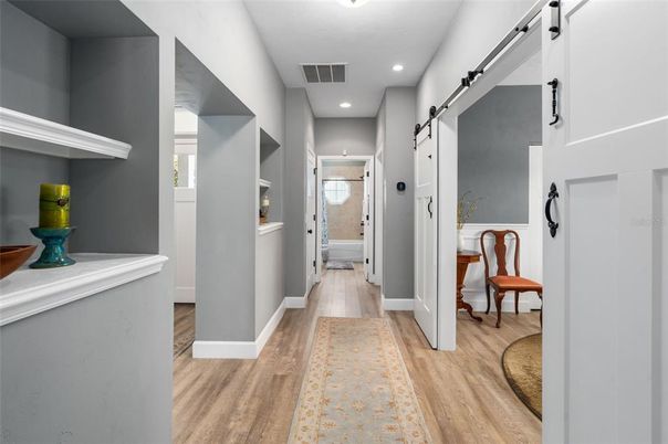 Interior, Recessed Lighting, Wood Texture Flooring