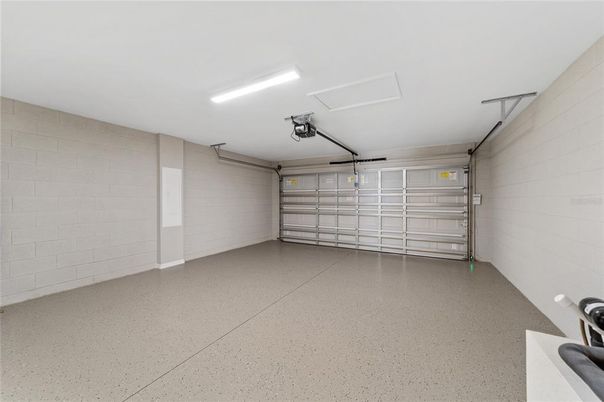 Garage, Interior