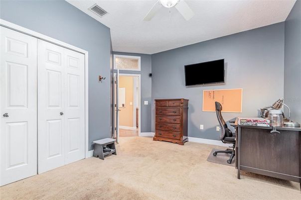 Home Office, Interior