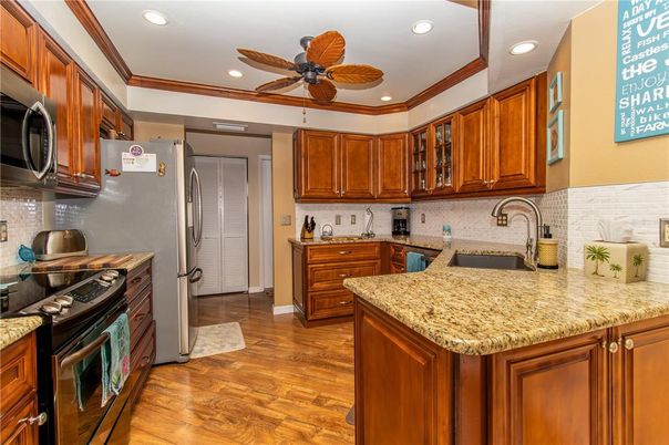 Interior, Kitchen, Recessed Lighting, Wood Texture Flooring
